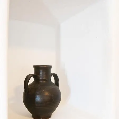 The Rocky House 미크리 비글라